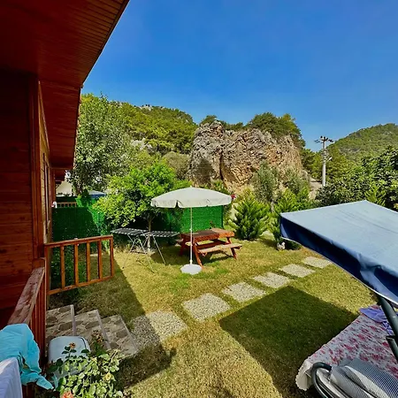 Aparthotel Hurmalik Evleri-very Close To The Sea Large Garden With Barbecue And Swing Karaoz